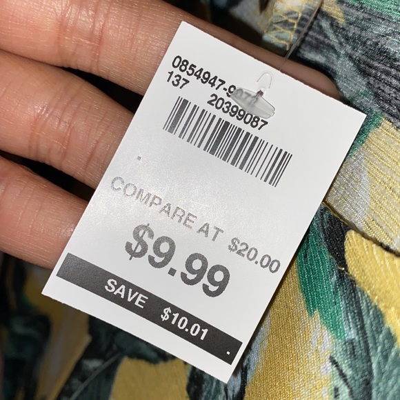 Top - Picture 2 of 2